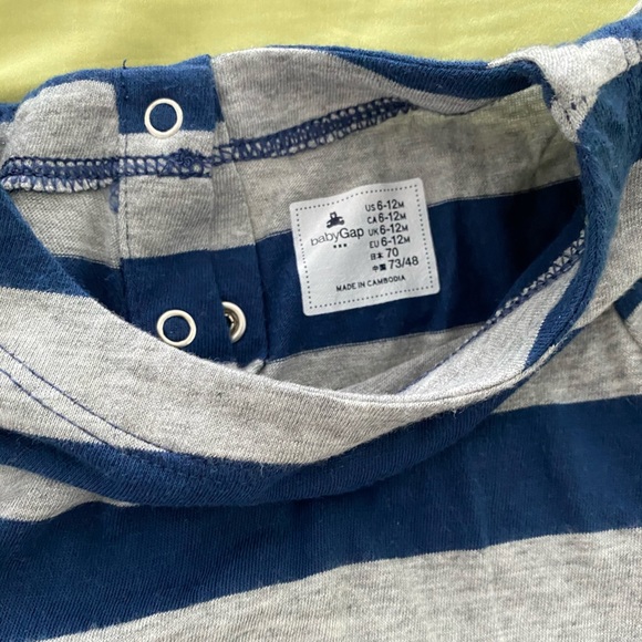 * 2 for 20$* Gap dress with bows 6-12mths - Picture 2 of 4